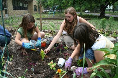 kids planting garden